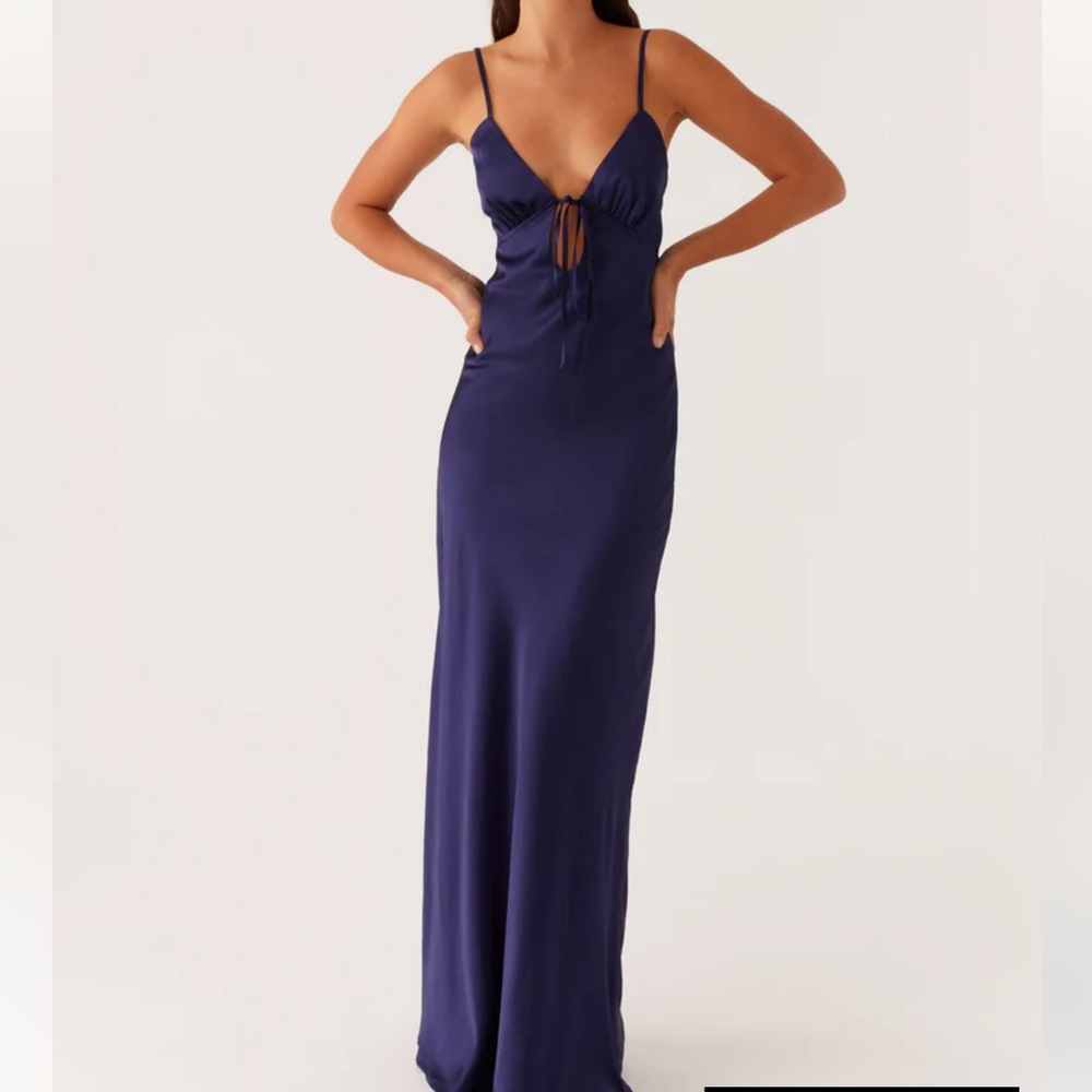 Elegant Navy Blue Maxi Dress